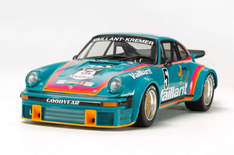 Maquette à construire Porsche 934 Turbo RSR Vaillant 1/24 Tamiya ref 24334 modèle réduit automobile de compétition