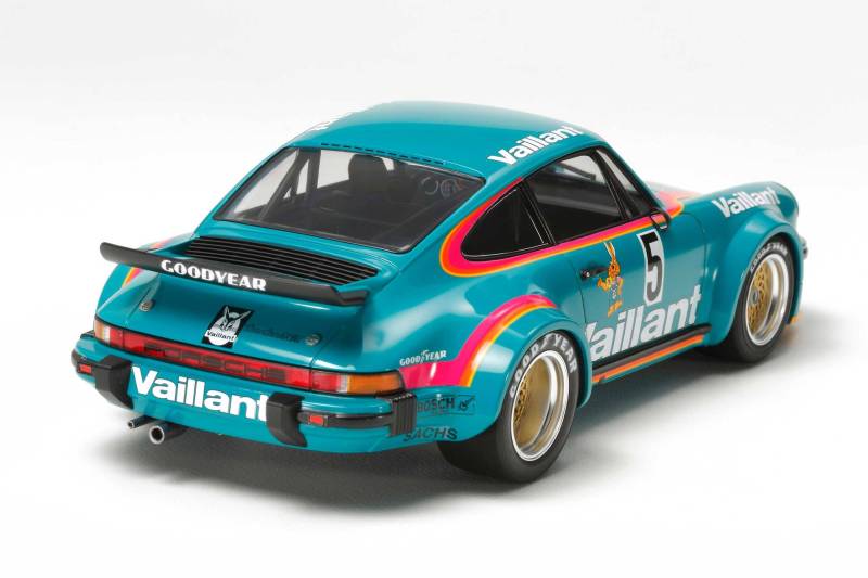Maquette à construire Porsche 934 Turbo RSR Vaillant 1/24 Tamiya ref 24334 modèle réduit automobile de compétition