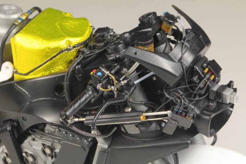 MD29019 – Kit de super détaillage 1/12 Suzuki GSX-RR 2020 marque Top Studio,