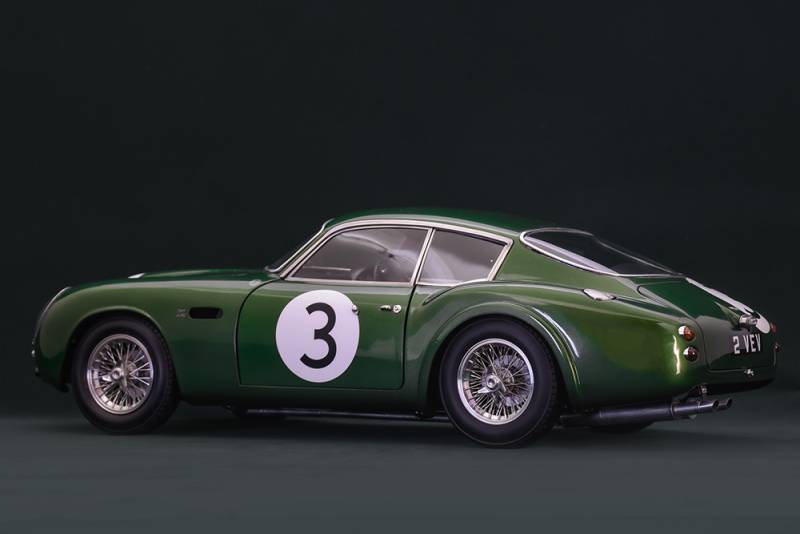 1/12 Aston Martin DB4 GTZ le mans 1961 kit MFH K854