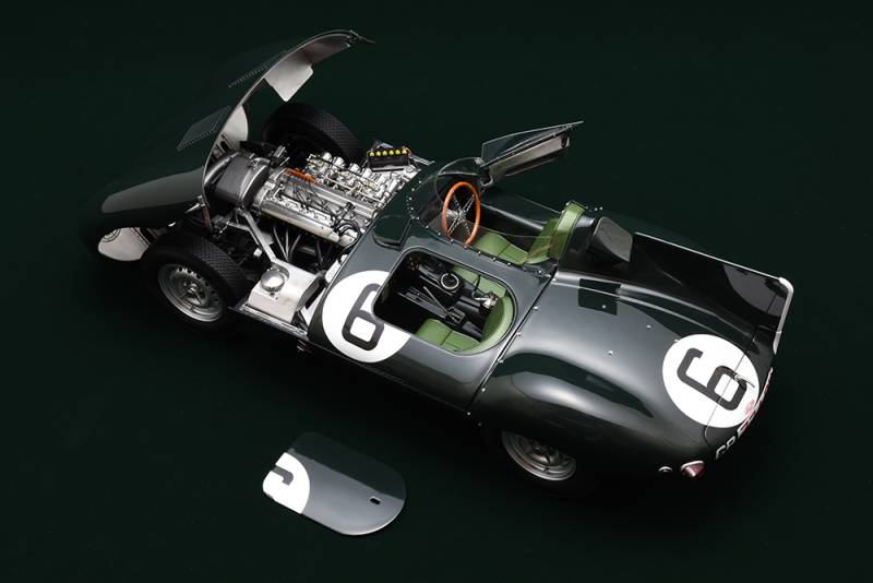 Maquette en kit 1/12 Jaguar Type D Le Mans 1955 Model Factory Hiro K857