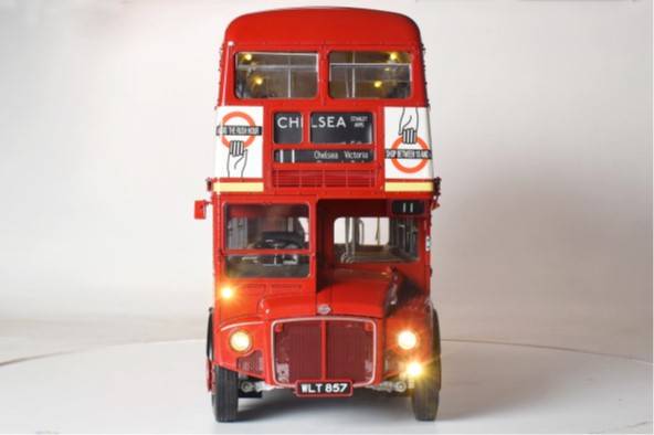 1/12 maquette à construire BUS LONDONIEN  routemaster 1961- IXO 