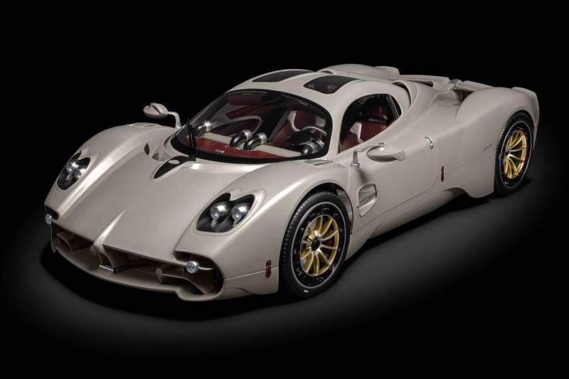 1/8 maquette pagani utopia  pocher